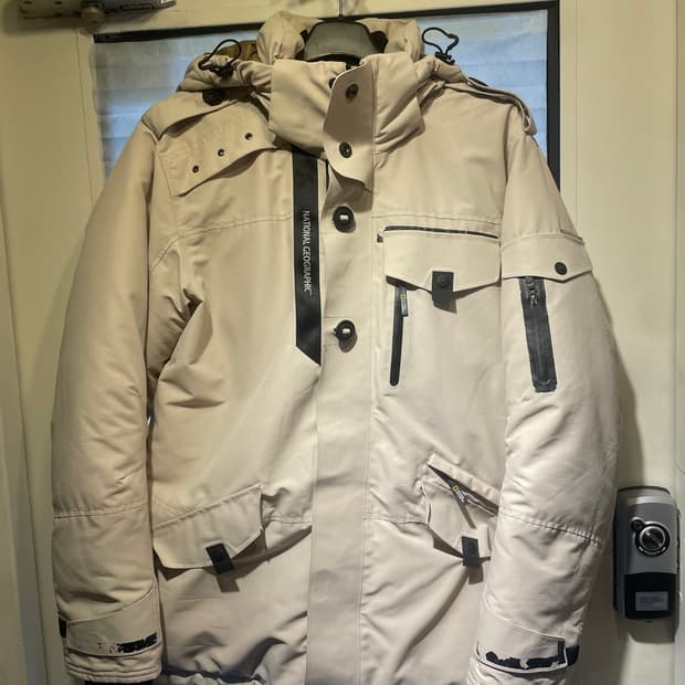 네셔널 지오그래피패딩 100사이즈 