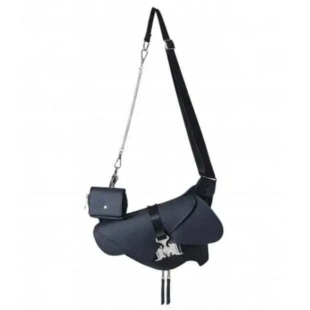 이우가마카라스 크로우 버클백