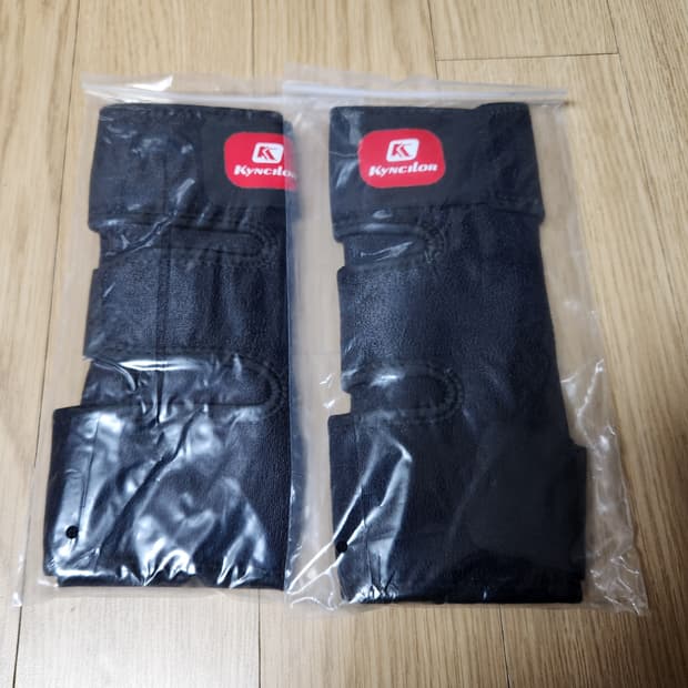 3중 벨크로 무릎보호대 (왼쪽,오른쪽 2개 1세트) 미착용 새상품