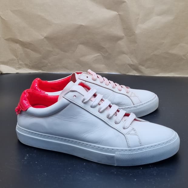 지방시 여성스니커즈37 240