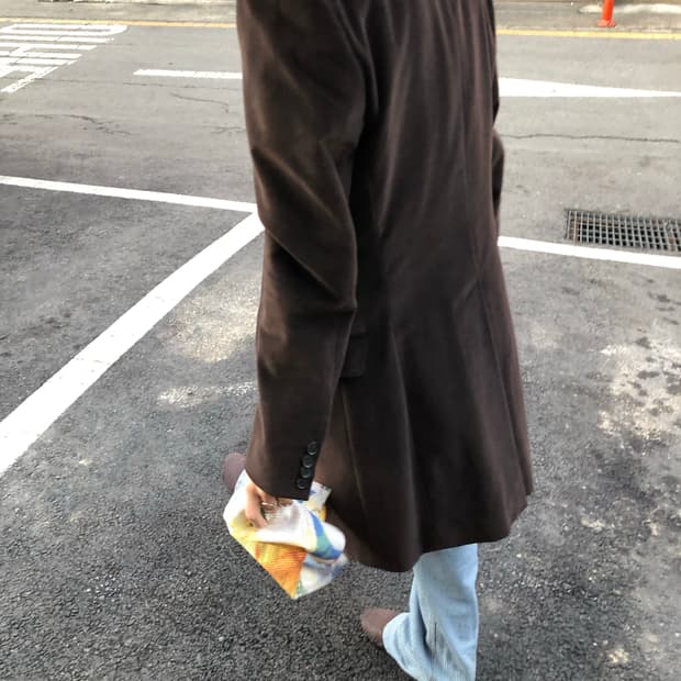 돌체앤가바나 벨벳 테일러드 코트