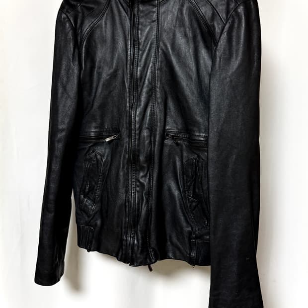 우영미 더블레이어 4zip 램스킨 후드 라이더자켓