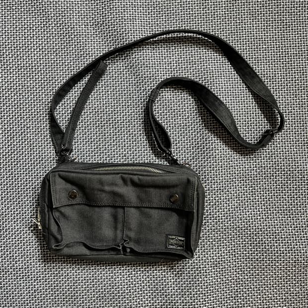 Yoshida Porter 크로스백
