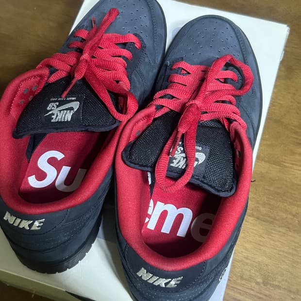 나이키X슈프림 SB 덩크 로우 블랙