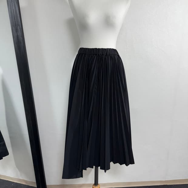 23ss 블랙 꼼데가르송 플리츠 스커트 xs