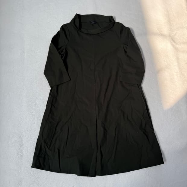 36 코스 미니멀 카키 원피스 0305T