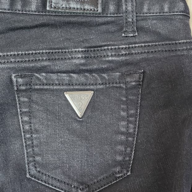 게스 블랙 스키니진 ●표기사이즈70(28) =>권유 사이즈26~27인치