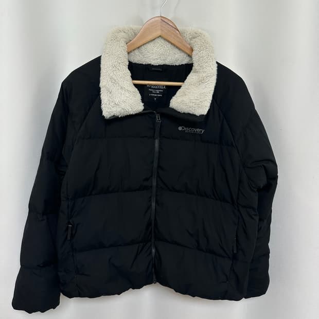 디스커버리 여자 오리털 가벼운 패딩 검정 95  iow