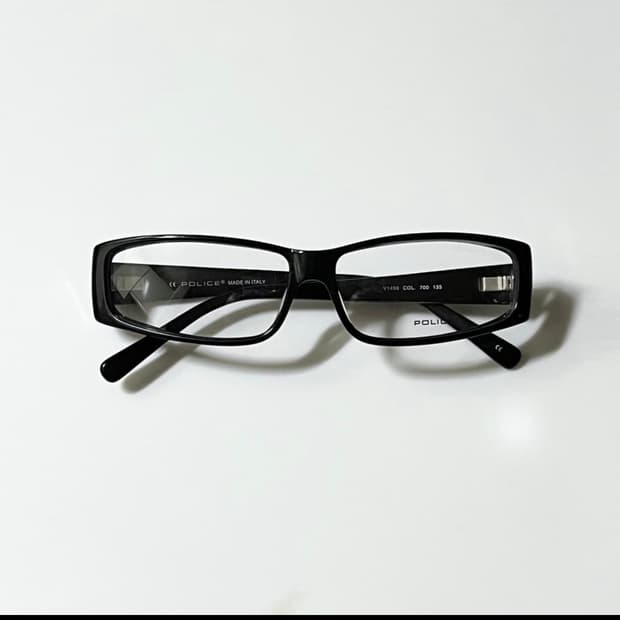 빈티지 POLICE 블랙 뿔테 안경