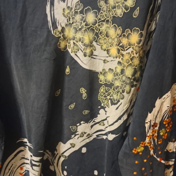 야쿠자풍 긴팔티