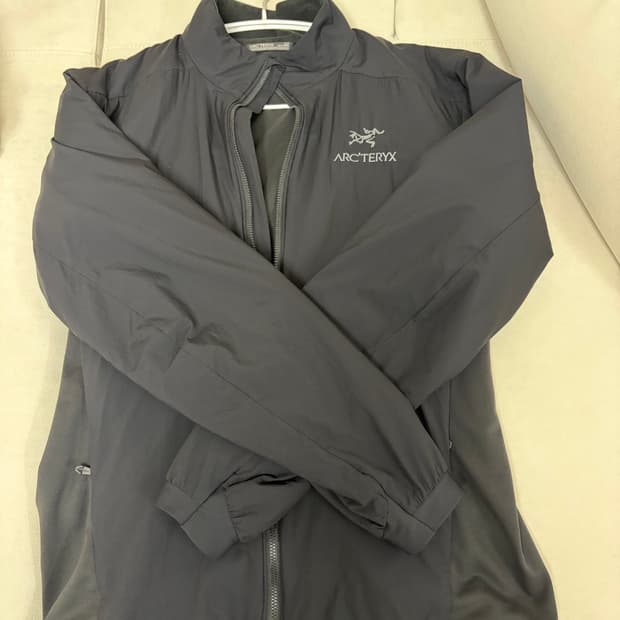 아크테릭스 아톰 LT 블랙 S사이즈 