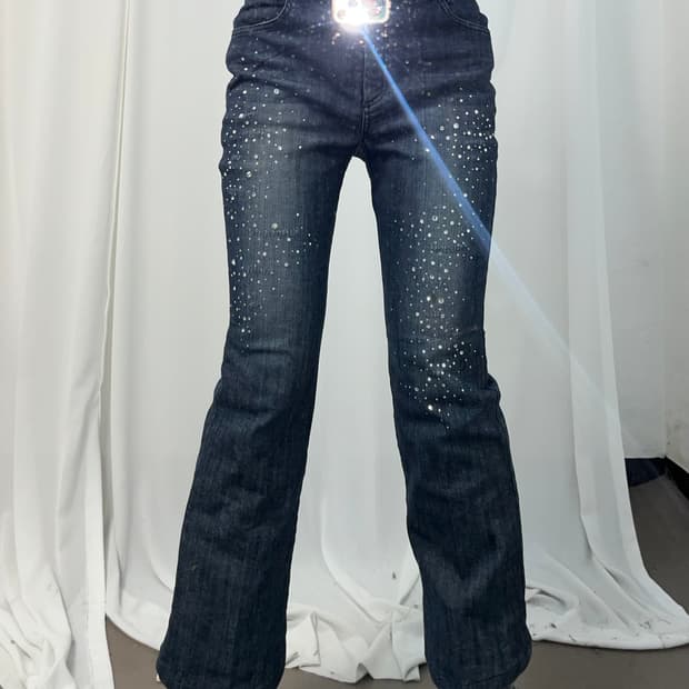 00‘s 큐빅 스컬 자수 부츠컷 데님 팬츠