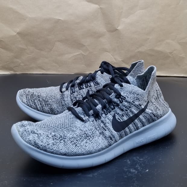 나이키 프리rn 플라이니트 런닝화235