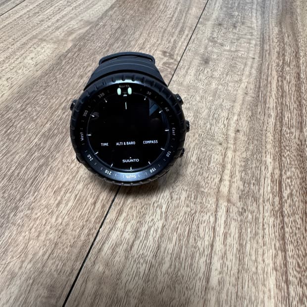 순토 올블랙 코어