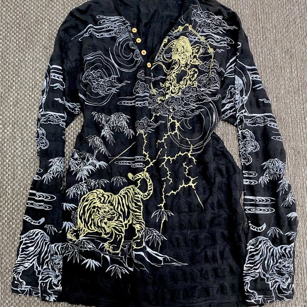 Oriental Print Loose-Fit Sleeve