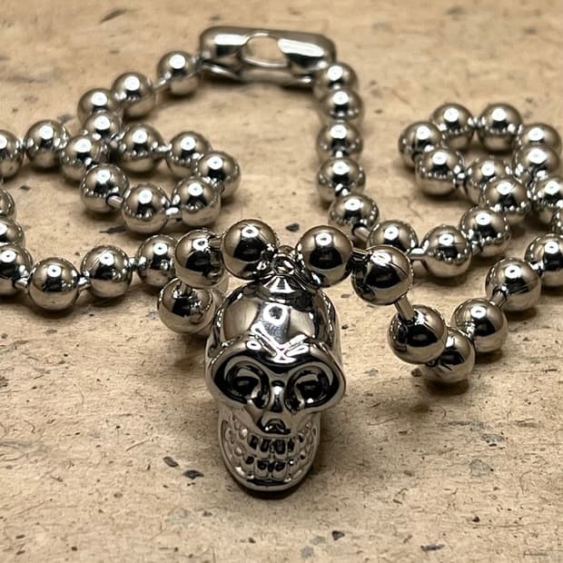 skull king necklace