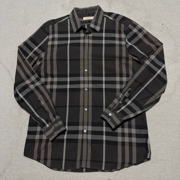 버버리 다크 브라운 체크 셔츠