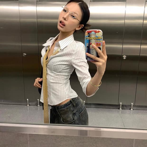 office siren stripe crop shirts