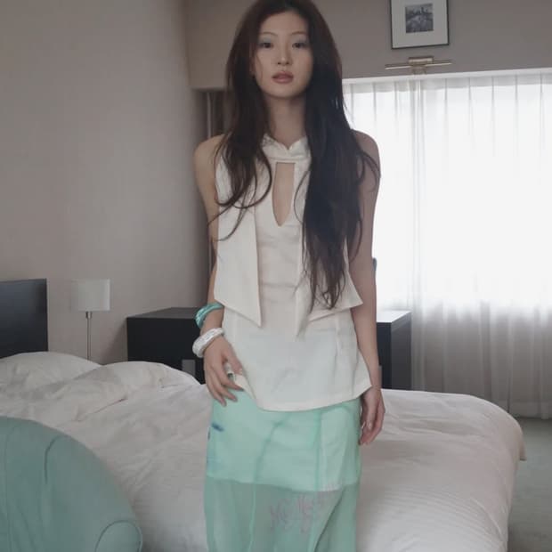새상품) 뮤즈뮤지엄 블라우스 Halter Oriental Blouse