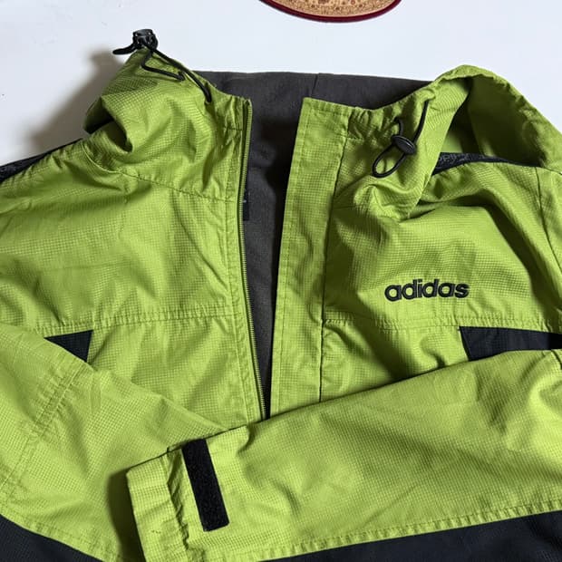 아디다스 바람막이
