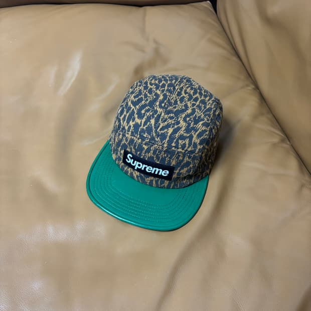 Supreme 슈프림 레오파드 캠프캡 모자 (Leopard)