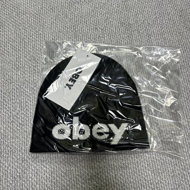 오베이 숏비니 스컬캡 블랙 새상품 정품