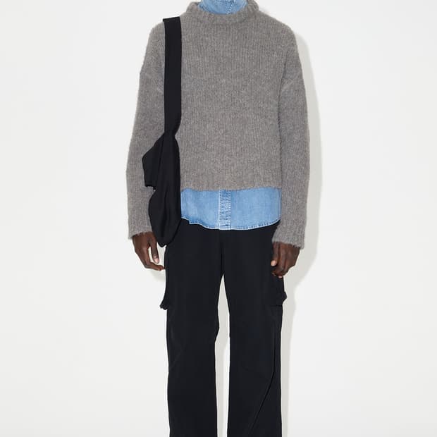 아워레가시 소나 라운드넥 니트