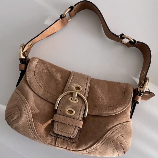 코치 소호 숄더백