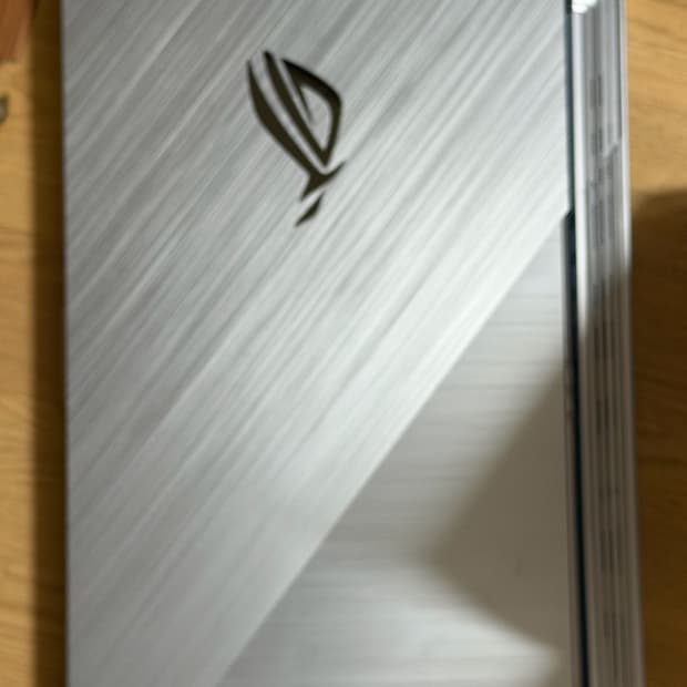 Asus rog 게이밍 노트북 17.3인치 판매합니다