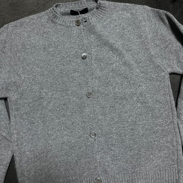 애니타임로릭 가디건