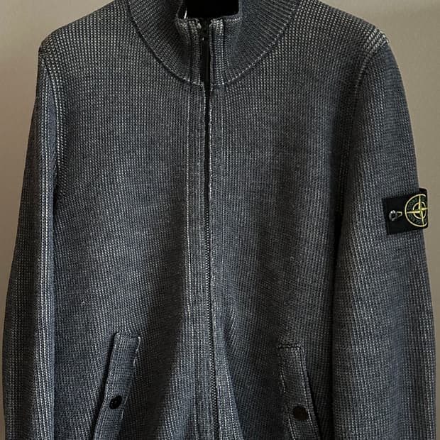 스톤아일랜드 코랄 헤비웨이트 니티드 자켓 XL(105-110)