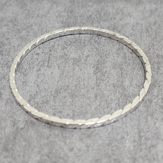 bangle bracelet