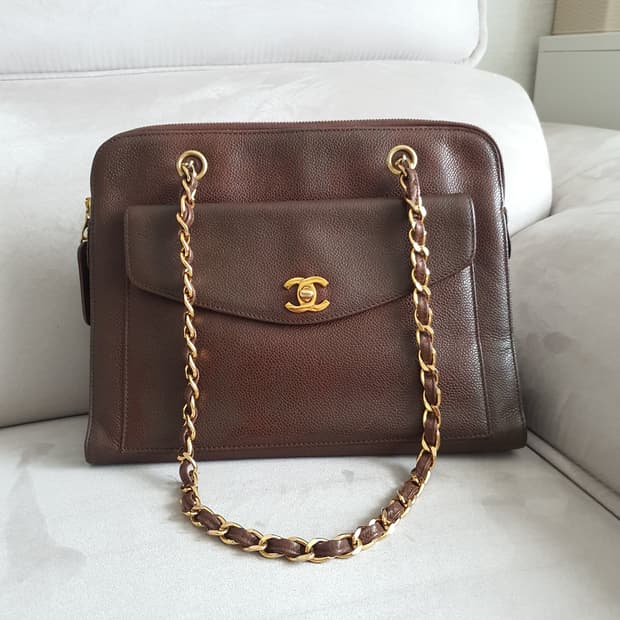 샤넬 빈티지 브라운 캐비어 숄더백