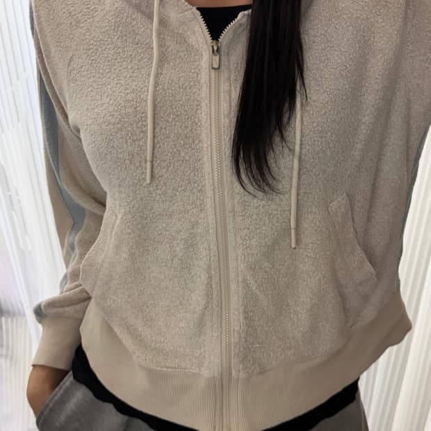 쥬시꾸뛰르 화이트 후드집업 L