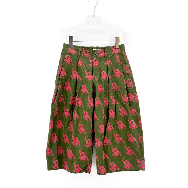 플리츠플리즈 이세이미야케 원숭이 자수 카프리 팬츠