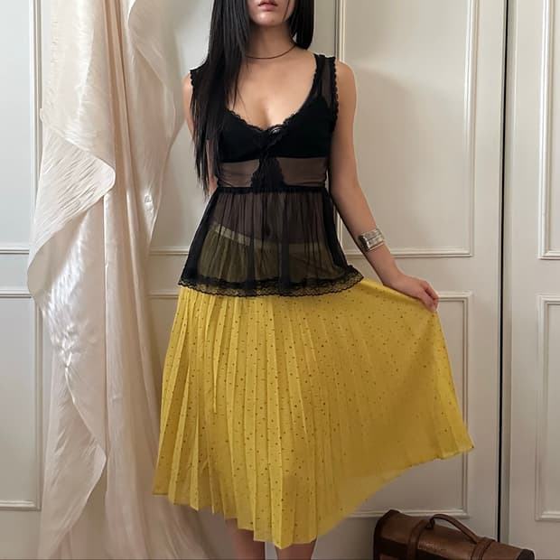 mustared accordian pleated skirt