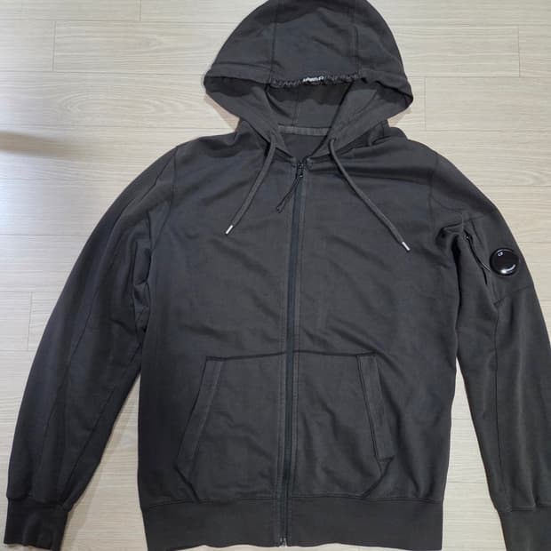 C.P컴퍼니 가먼트다잉 후드 집업 (XL)