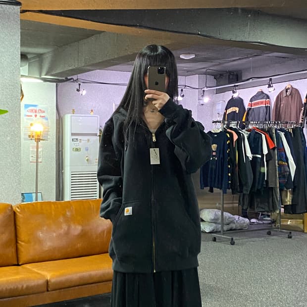 칼하트 미드웨이트 루즈핏 블랙 후드집업 B4700