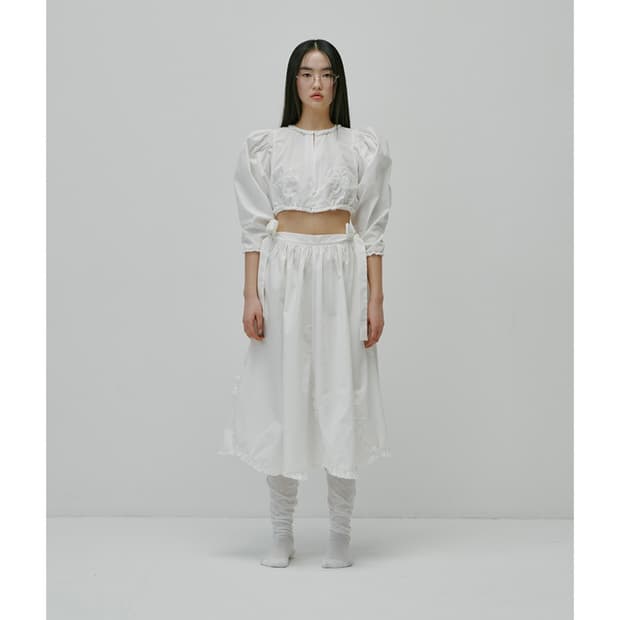 프레클 side bow scallop skirt