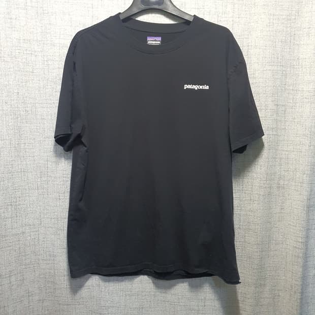 파타고니아 블랙 반팔 티셔츠 