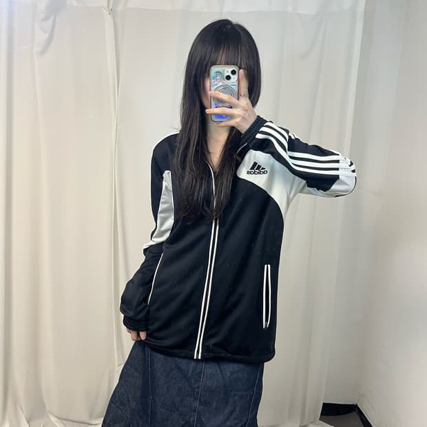 Adidas black jersey