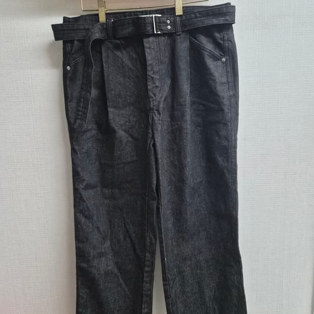 L) SATUR 새터 카이엔 벨티드 블랙 데님 팝니다