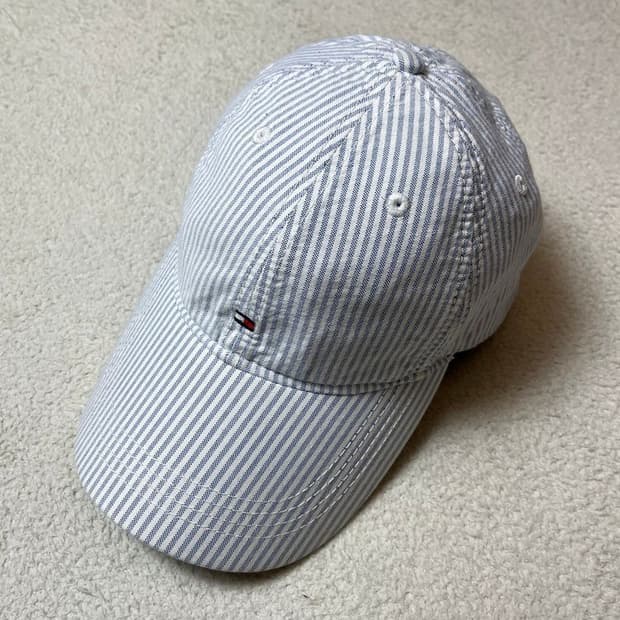 타미힐피거 스트라이프 볼캡 Q1225