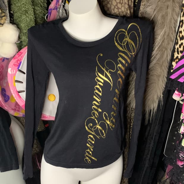 오네갸루 펑크 블랙골드 레터링 긴팔티셔츠