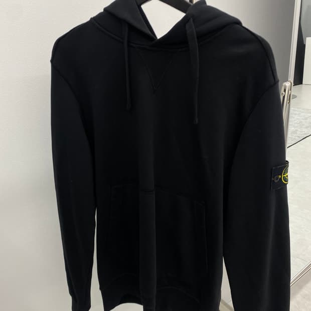 스톤 아일랜드 후드티 블랙