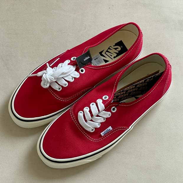 반스 어센틱 리이슈 255