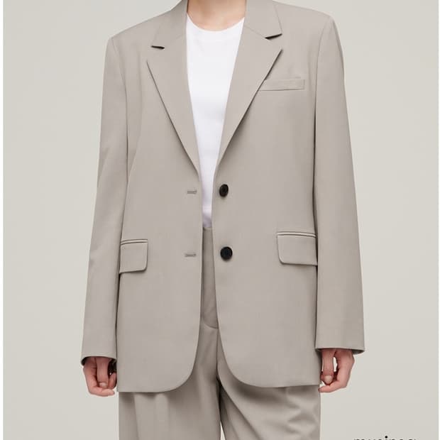 무신사 오버핏 블레이저 라이트베이지