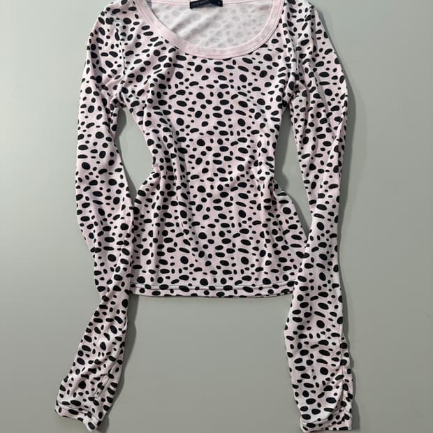 셔링 핸드 워머 패턴 롱 슬리브 티