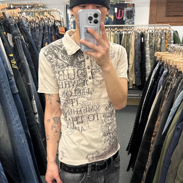 L) in the attic 스컬 카라 헨리넥 반팔티셔츠