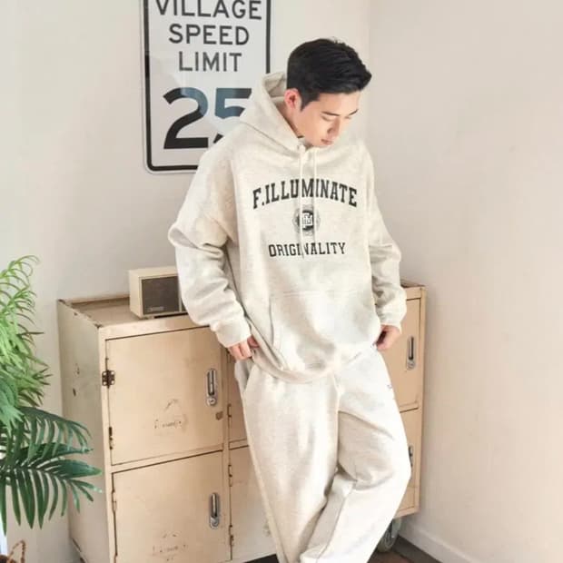 급매!) F.ILLUMINATE 후드티 트레이닝